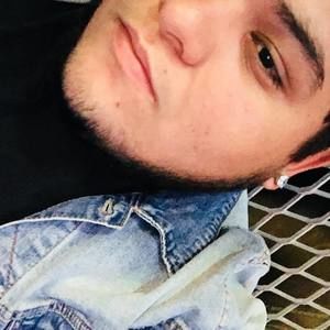 Meet your Posher, Luis